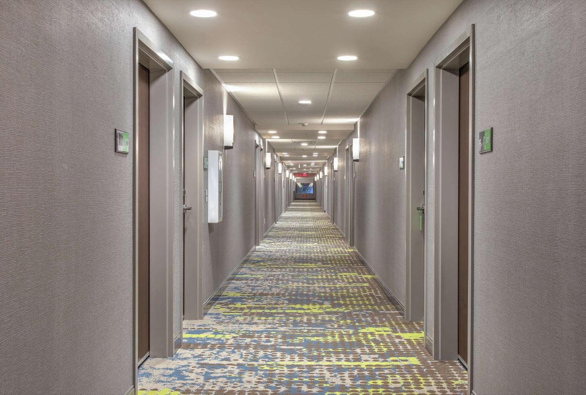 Hotel Hampton